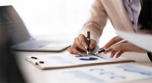 电脑很卡换什么硬件